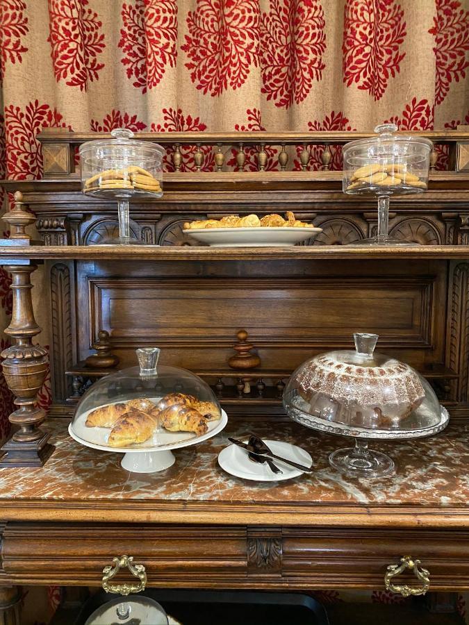 Ebel Boutique Hotel Tirana Bagian luar foto