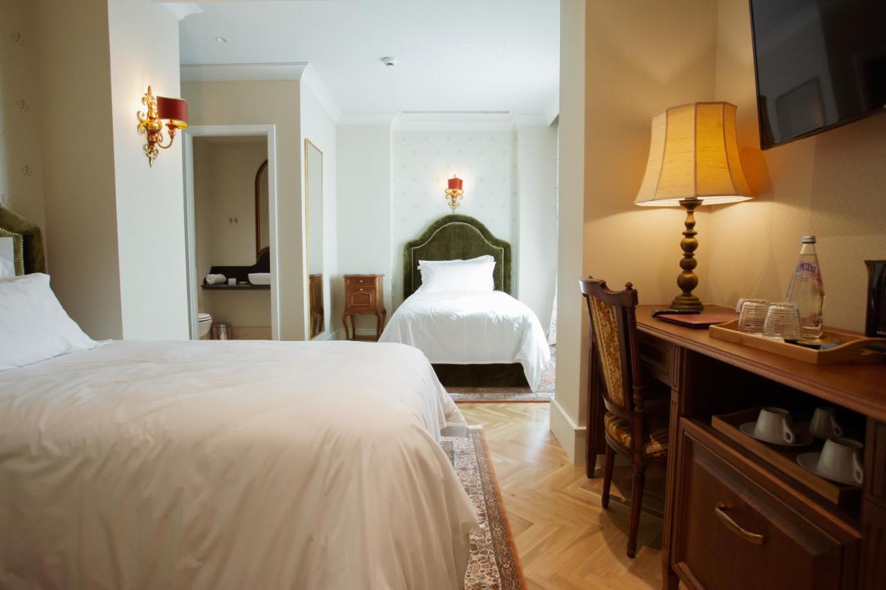 Ebel Boutique Hotel Tirana Bagian luar foto