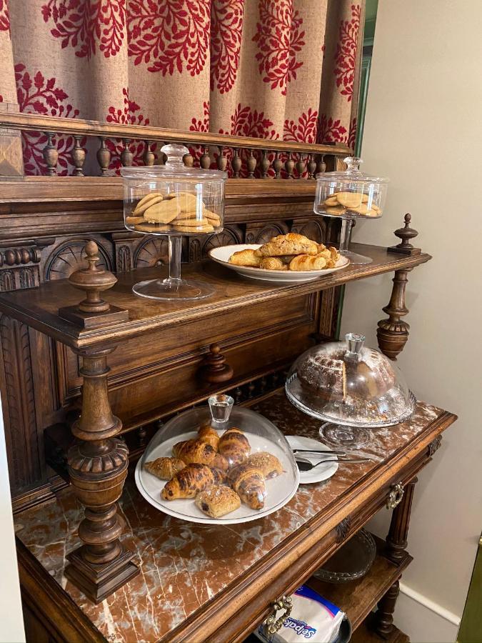 Ebel Boutique Hotel Tirana Bagian luar foto