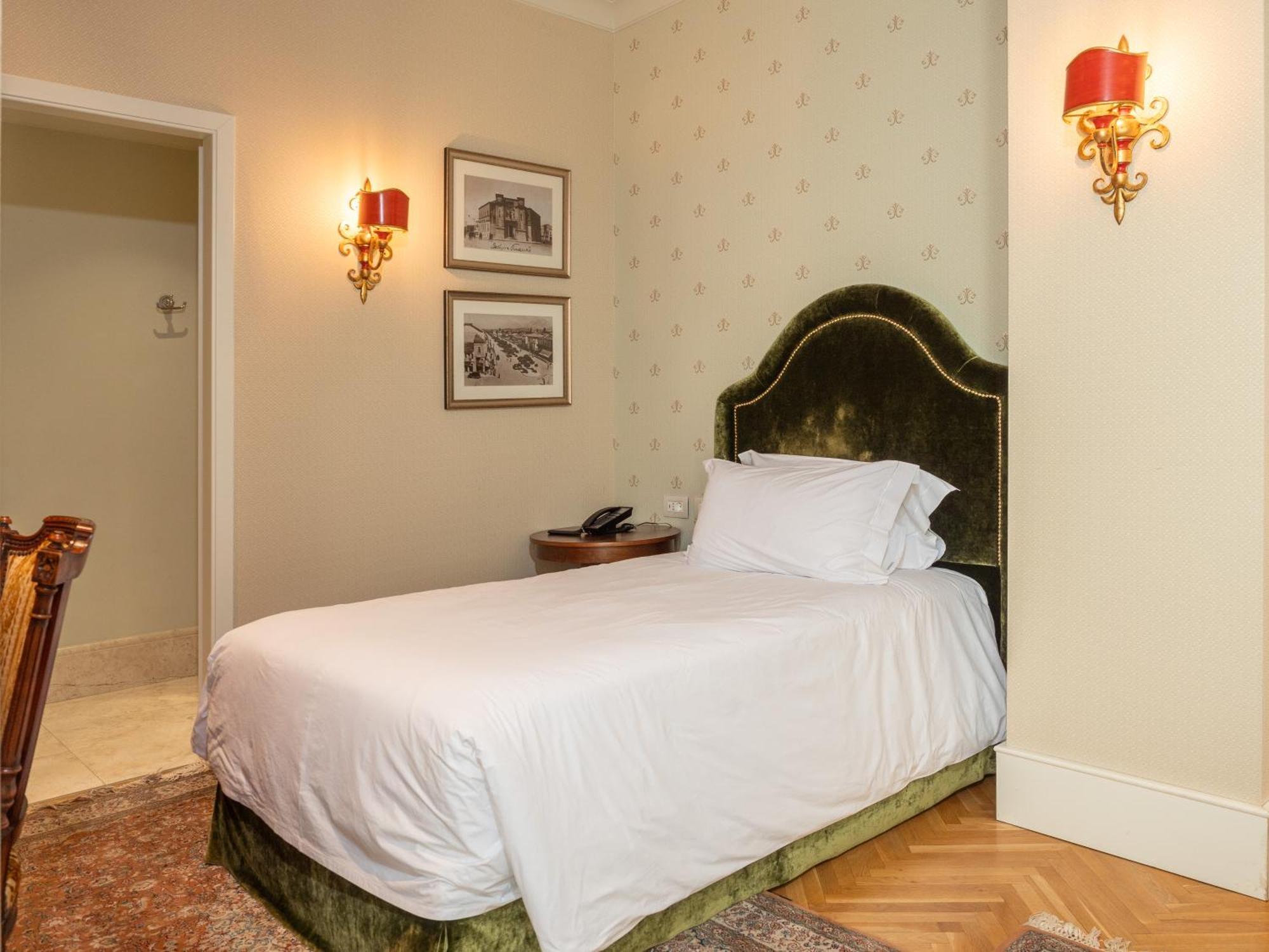 Ebel Boutique Hotel Tirana Bagian luar foto