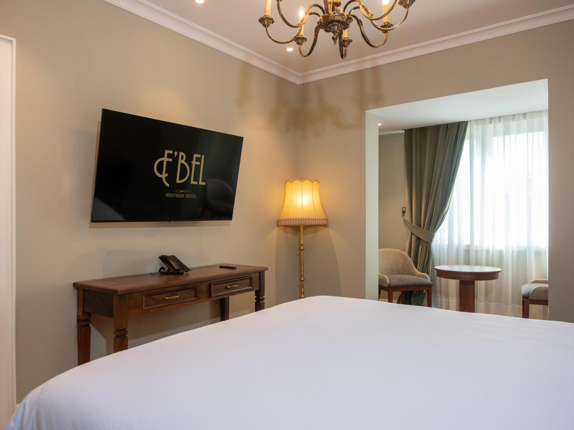 Ebel Boutique Hotel Tirana Bagian luar foto