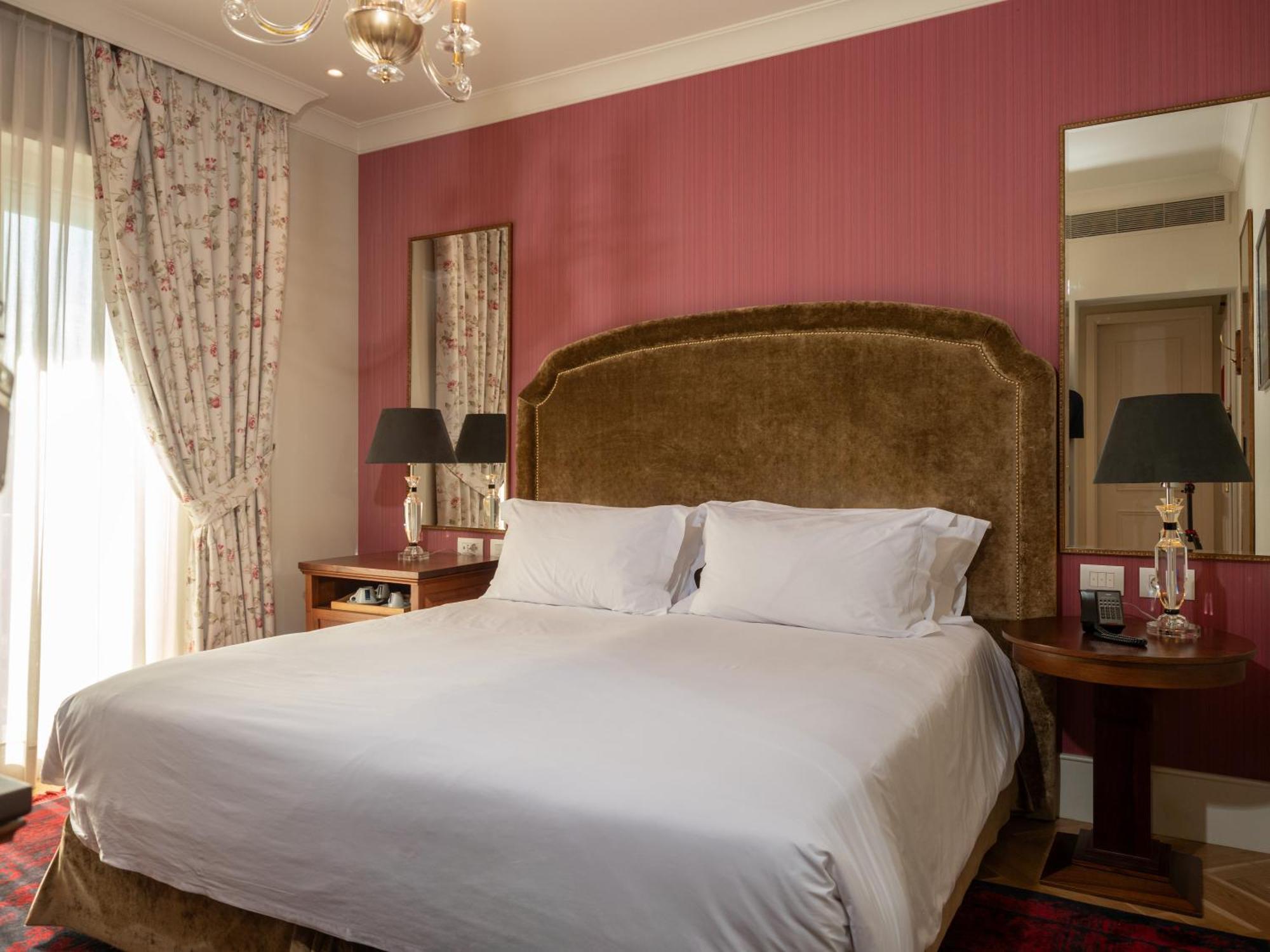 Ebel Boutique Hotel Tirana Bagian luar foto